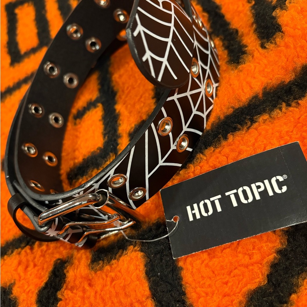 Hot Topic Black and White Spiderweb Belt